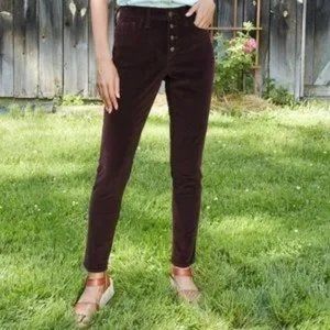 Woman's Universal Thread  High Rise Skinny Corduroy Pants -Size 12/13 R